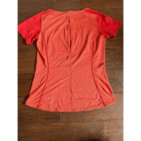 🍋LULULEMON Short Sleeve  Shirt *orange/red* Size Small - Picture 1 of 4